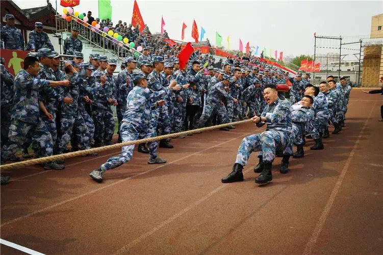 打网球拍需要什么护具