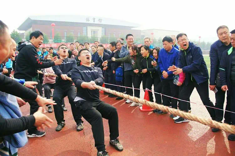 网球拍底胶脏了怎么洗